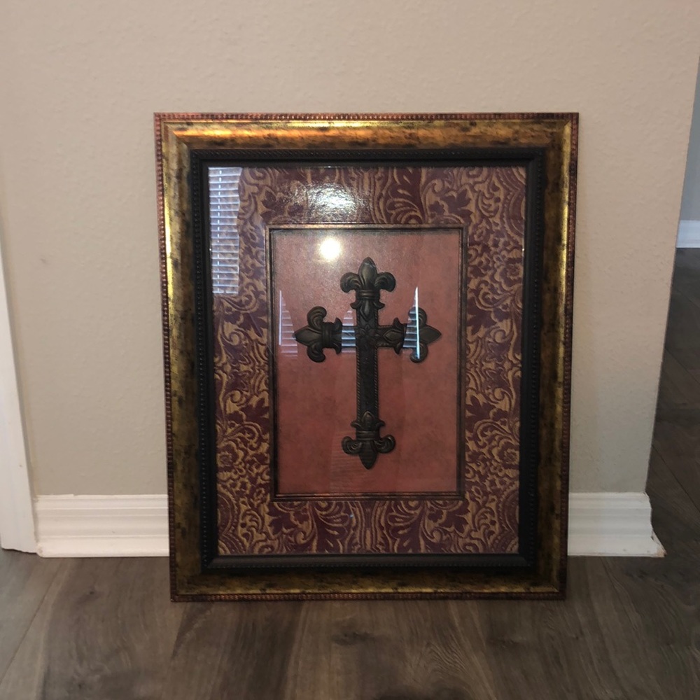 Cross Picture in frame